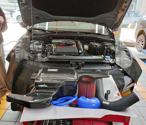 τελευταία εταιρεία περί Το Golf 8th-Gen αναβαθμισμένο με EDDY Carbon Fiber Intake Box: Απελευθερώστε την αληθινή ισχύ του κινητήρα